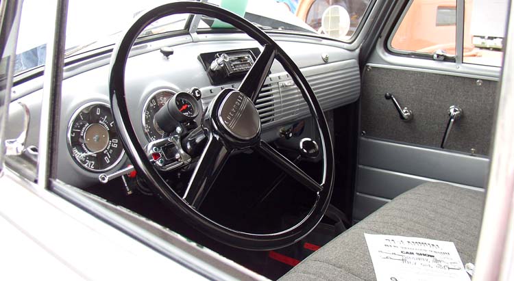 52 Chevy Pickup Custom Dash